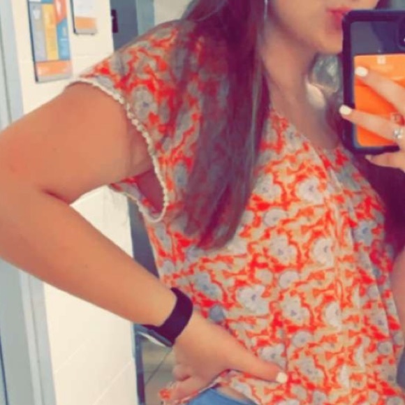 BUNDLE - 3 crop tops! - Picture 1 of 3